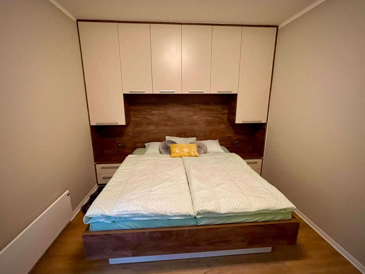 Polansky Dvur Apartment Velke Karlovice Bagian luar foto