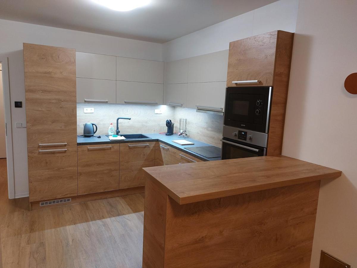 Polansky Dvur Apartment Velke Karlovice Bagian luar foto