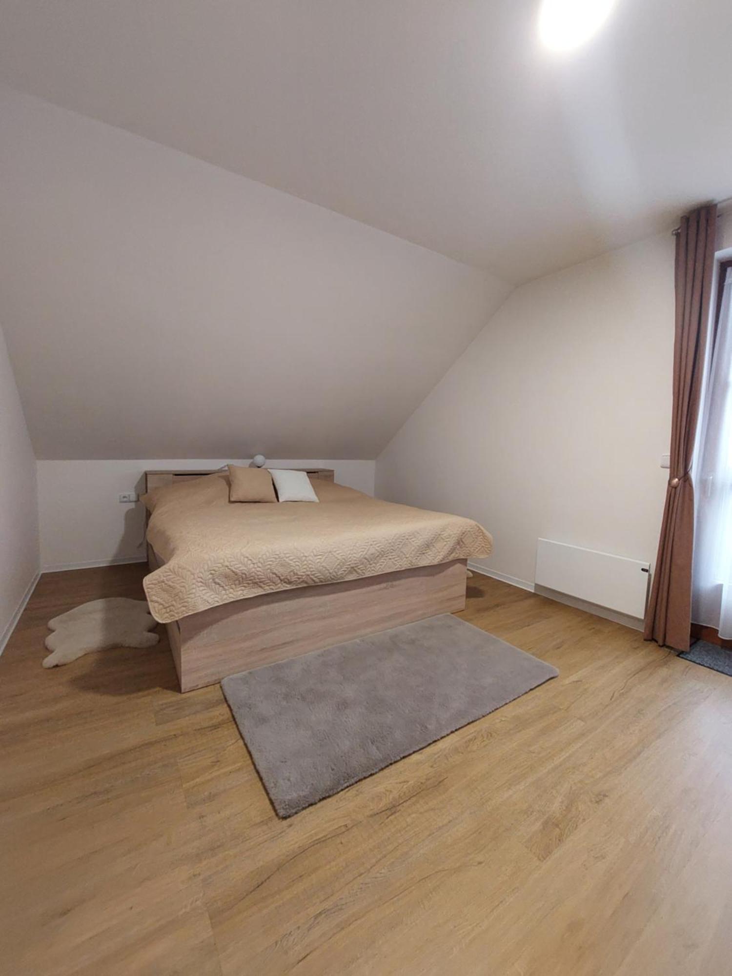 Polansky Dvur Apartment Velke Karlovice Bagian luar foto